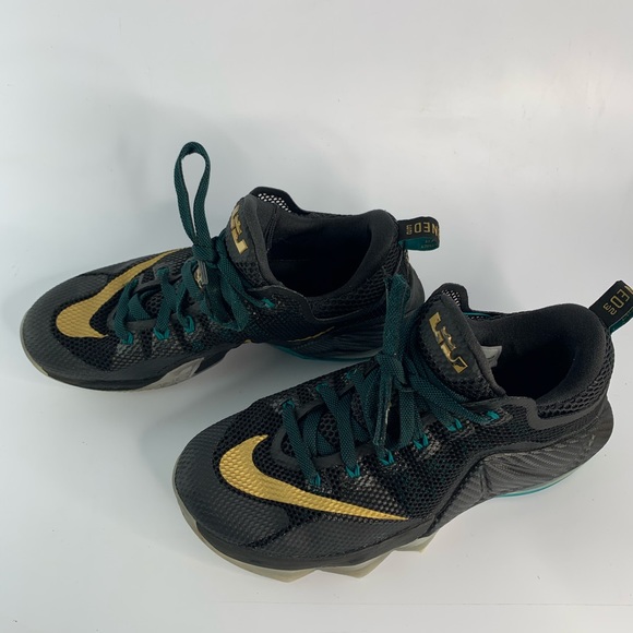 NIKE LEBRON XII LOW SVSM BASKETBALL SHOES SIZE 8 - Picture 3 of 10